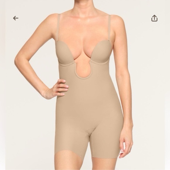 Skims Deep Plunge Shapewear Mid Thigh Bodysuit - Picture 1 of 5